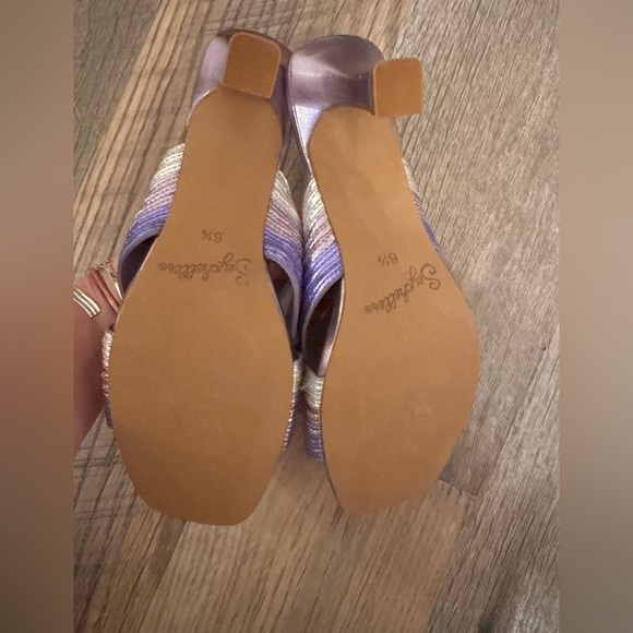 💕SEYCHELLES💕 Fleet Metallic Crisscross Sandal Heels ~ purple lavender New - Picture 3 of 10